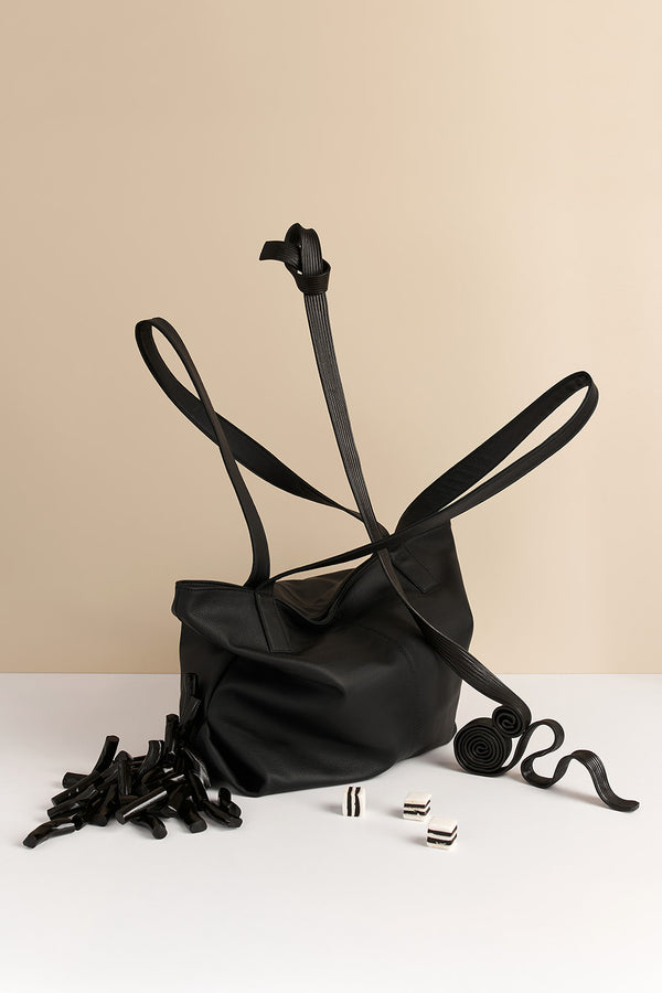 KARMME tote | LIQUORICE